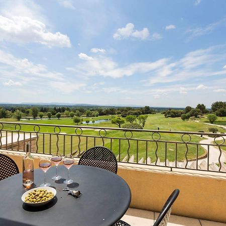 Madame Vacances Domaine du Provence Country Club Service Premium Saumane-de-Vaucluse Exterior foto